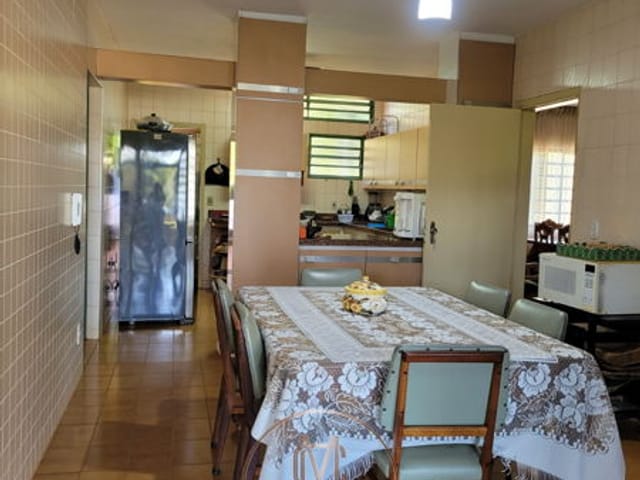 Chácara com 235m² 4 quartos e 3 banheiros, à venda, no bairro Jardim do Carmo em Araraquara