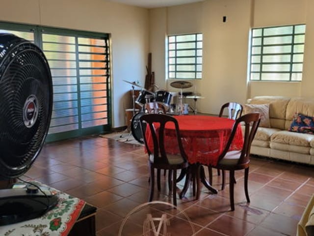 Chácara com 235m² 4 quartos e 3 banheiros, à venda, no bairro Jardim do Carmo em Araraquara