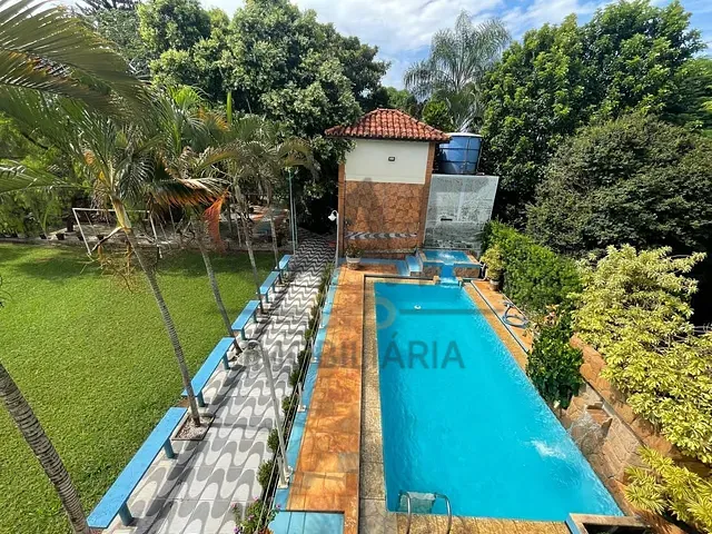 Chácara com 1000m² 4 quartos e 4 banheiros, à venda, no bairro Fazendinha em Artur Nogueira