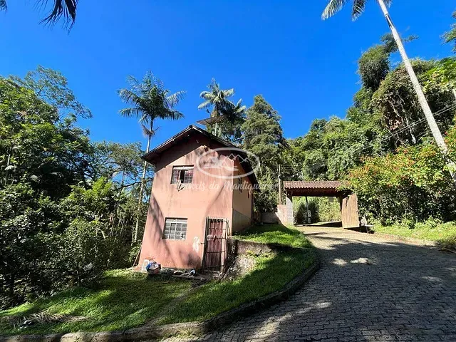 Chácara com 19515m² 3 quartos e 3 banheiros, à venda, no bairro Penedo em Itatiaia