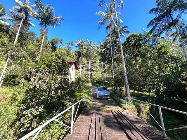 Chácara com 19515m² 3 quartos e 3 banheiros, à venda, no bairro Penedo em Itatiaia