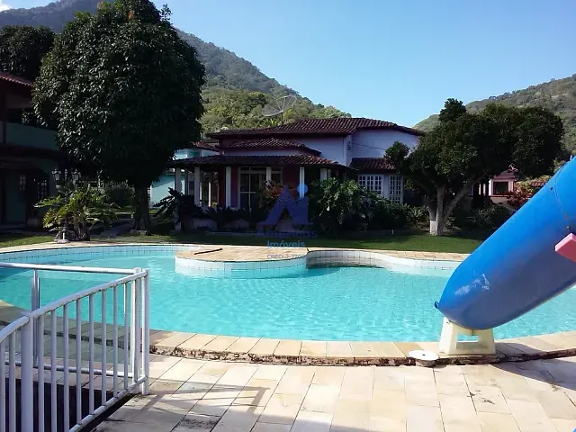 Chácara com 3851m² 5 quartos e 6 banheiros, à venda, no bairro Guaratiba em Rio de Janeiro