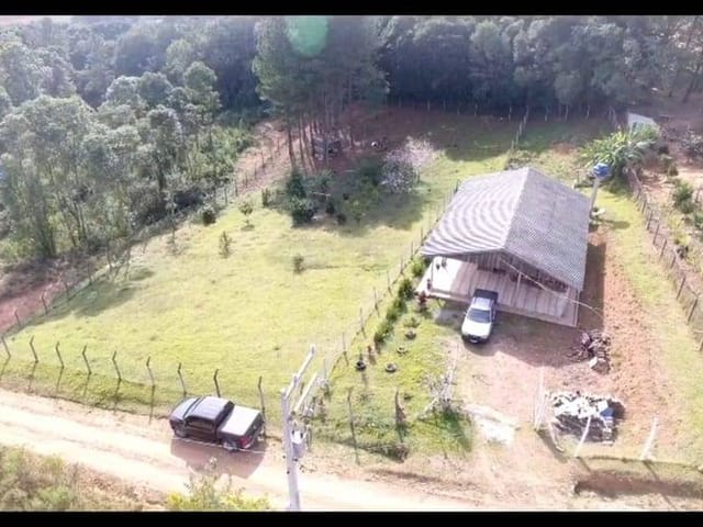Chácara com 2650m² 3 quartos e 2 banheiros, à venda, no bairro Lavrinha em Contenda