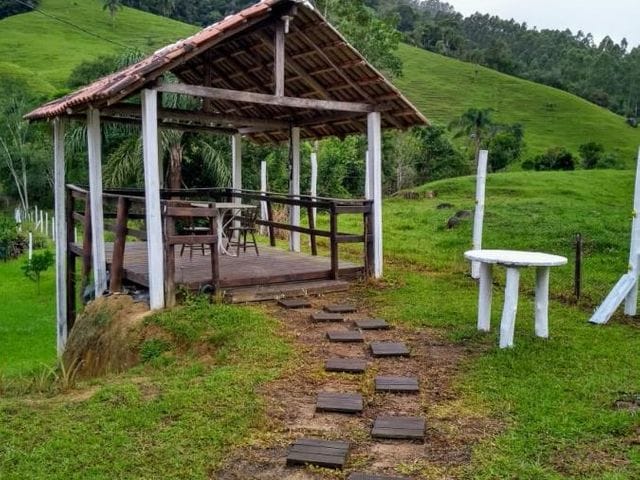 Chácara 3 quartos e 1 banheiro, à venda, no bairro Rio do Poncho em São Bonifácio