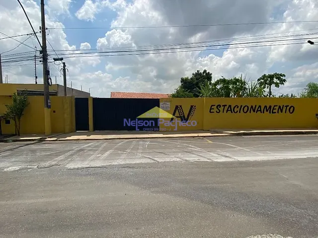 Chácara com 1672m² 3 quartos e 4 banheiros, à venda ou para alugar, no bairro Vila Fátima em Capivari