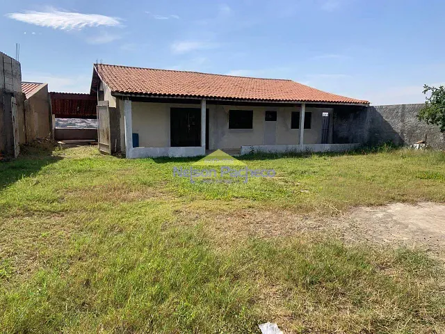 Chácara com 1672m² 3 quartos e 4 banheiros, à venda ou para alugar, no bairro Vila Fátima em Capivari