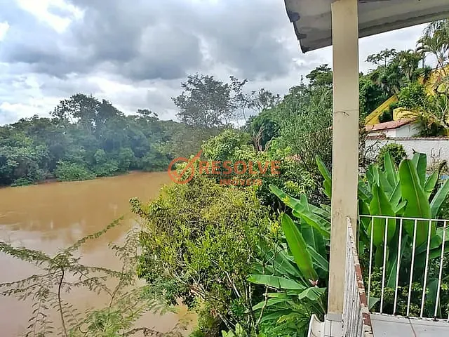 Chácara com 519m² 3 quartos e 3 banheiros, à venda, no bairro Morro Branco em Guararema