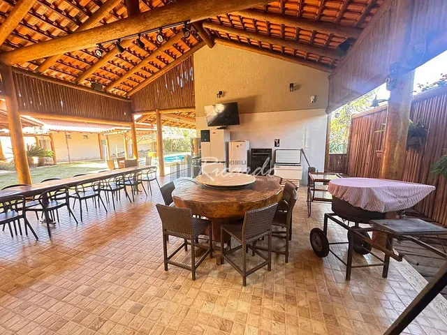 Chácara com 1904m² 6 quartos e 8 banheiros, à venda, no bairro Terra do Boi 2 em Hidrolândia