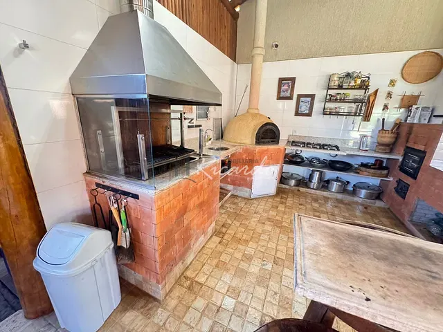 Chácara com 1904m² 6 quartos e 8 banheiros, à venda, no bairro Terra do Boi 2 em Hidrolândia