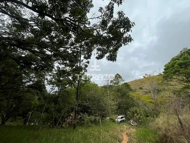 Chácara com 3600m², à venda, no bairro Califórnia da Barra em Barra do Piraí