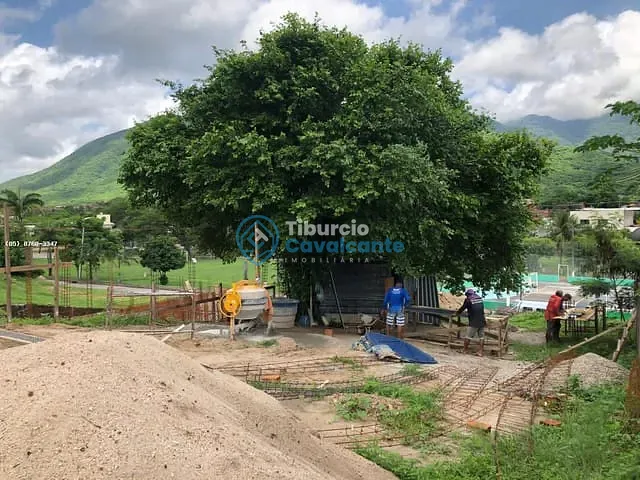 Terreno com 360m², à venda, no bairro Parque Iracema em Maranguape