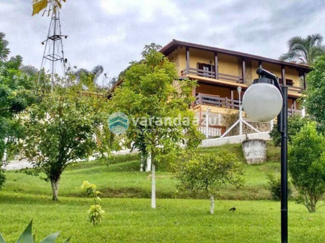 Chácara com 5000m² 5 quartos e 5 banheiros, à venda, no bairro Cidade Parquelandia em Mogi das Cruzes
