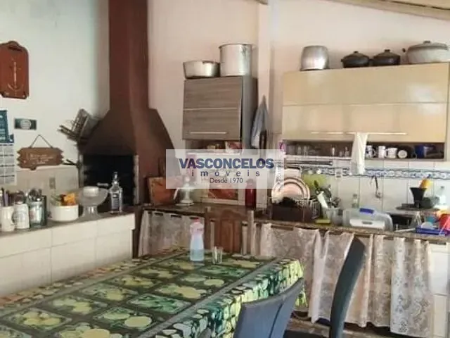 Chácara com 1200m² 5 quartos e 3 banheiros, à venda, no bairro Jardim Paraíso do Sol em São José dos Campos