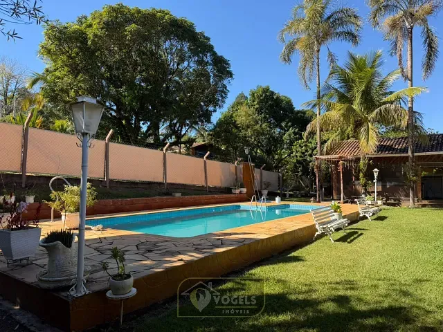 Chácara 3 quartos e 3 banheiros, à venda, no bairro Chácara Recreio Floresta em Jaguariúna