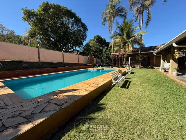 Chácara 3 quartos e 3 banheiros, à venda, no bairro Chácara Recreio Floresta em Jaguariúna