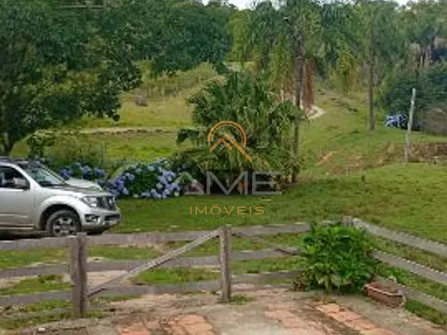 Chácara 2 quartos e 1 banheiro, à venda, no bairro Três Vendas em Pelotas