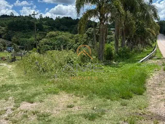 Chácara 2 quartos e 1 banheiro, à venda, no bairro Três Vendas em Pelotas