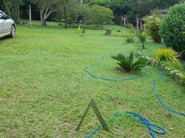 Chácara com 1580m² 3 quartos e 3 banheiros, à venda, no bairro Sarapuí em Alambari