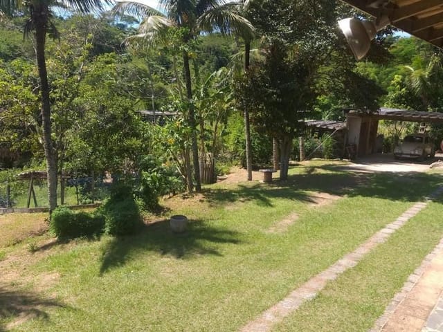 Chácara com 7000m² 7 quartos e 10 banheiros, à venda, no bairro Granja dos Cavaleiros em Macaé
