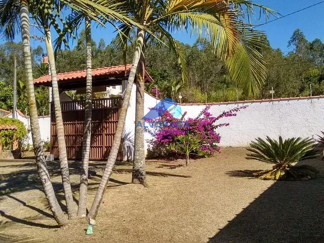 Chácara com 4000m² 5 quartos e 5 banheiros, à venda, no bairro Monte Negro em Santa Isabel