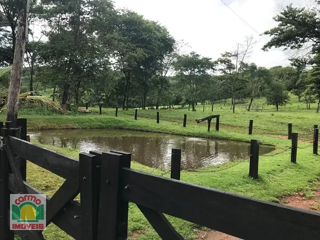 Chácara com 387200m² 3 quartos e 2 banheiros, à venda, no bairro Setor Central em São Francisco de Goiás