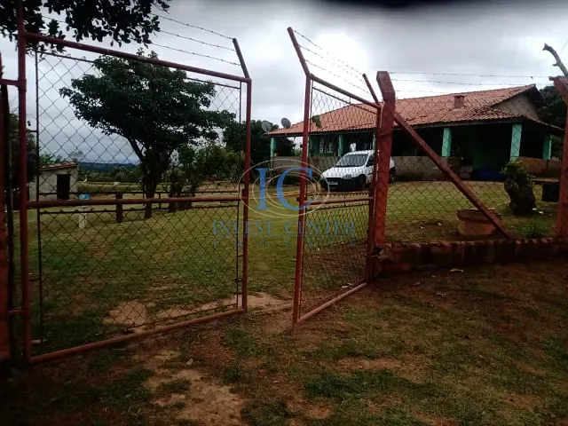 Chácara com 2500m² 3 quartos e 2 banheiros, à venda, no bairro Várzea de Cima em Sarapuí