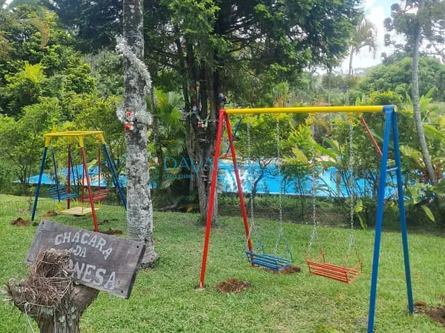 Chácara com 2000m² 3 quartos e 4 banheiros, à venda, no bairro marinque em Mairinque