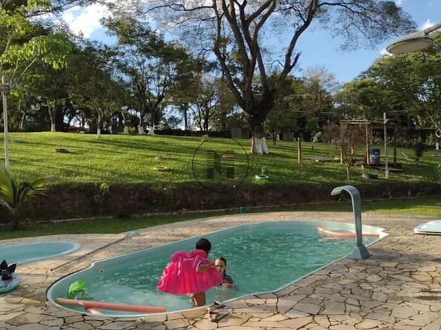 Chácara com 5100m² 2 quartos e 1 banheiro, à venda, no bairro Clube dos Quinhentos em Guaratinguetá