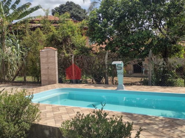 Chácara com 1200m² 3 quartos e 1 banheiro, à venda ou para alugar, no bairro Goiabal em Pindamonhangaba