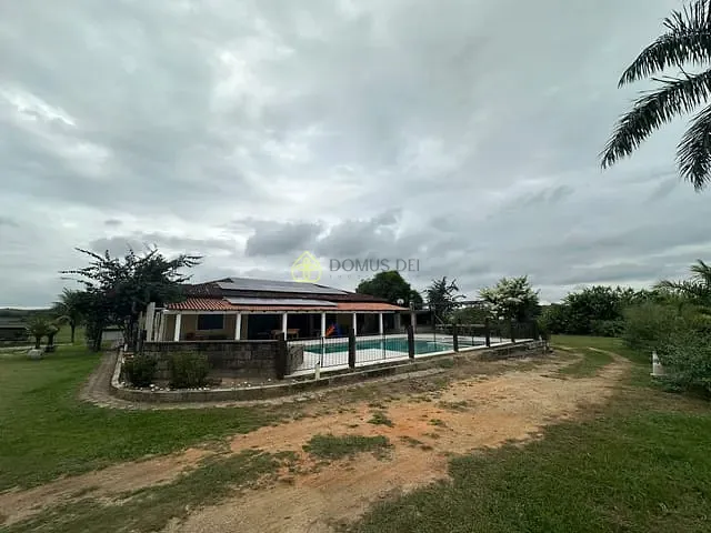 Chácara com 20000m² 5 quartos e 5 banheiros, à venda, no bairro Nossa Senhora do Amparo em Barra Mansa
