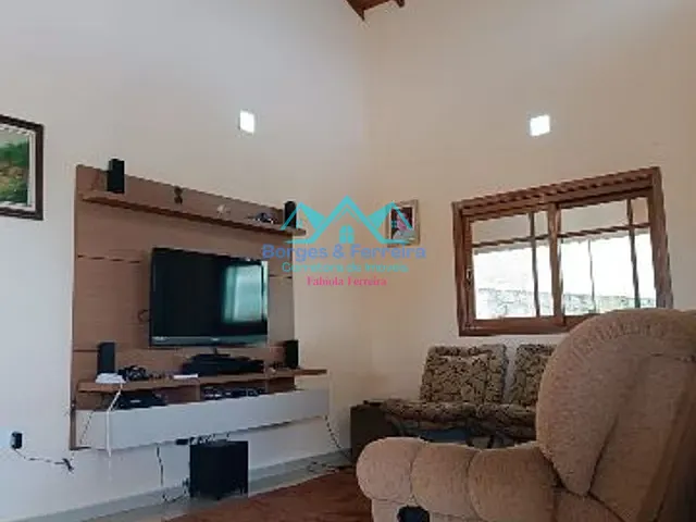 Chácara com 1500m² 2 quartos e 3 banheiros, à venda, no bairro Carafá em Votorantim