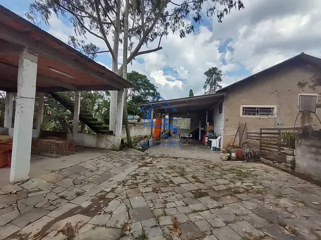 Chácara com 1500m² 4 quartos e 2 banheiros, à venda, no bairro Jardim Shangrilá (Zona Sul) em São Paulo