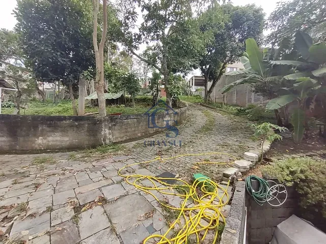 Chácara com 1500m² 4 quartos e 2 banheiros, à venda, no bairro Jardim Shangrilá (Zona Sul) em São Paulo