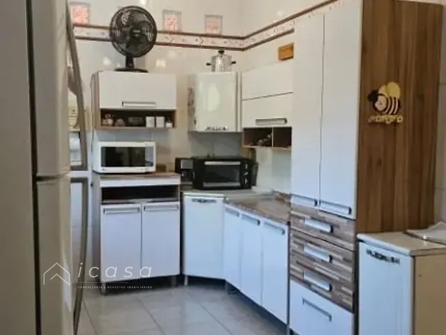Chácara com 875m² 1 quarto e 2 banheiros, à venda, no bairro Sítio Adriana em Caçapava