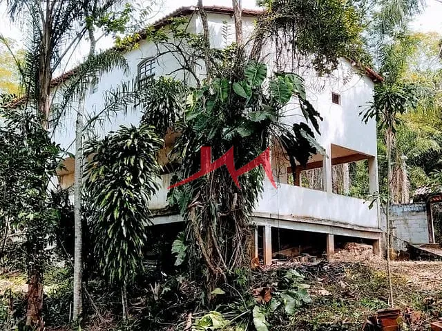 Chácara com 2000m² 7 quartos e 3 banheiros, à venda, no bairro Ipiiba em São Gonçalo