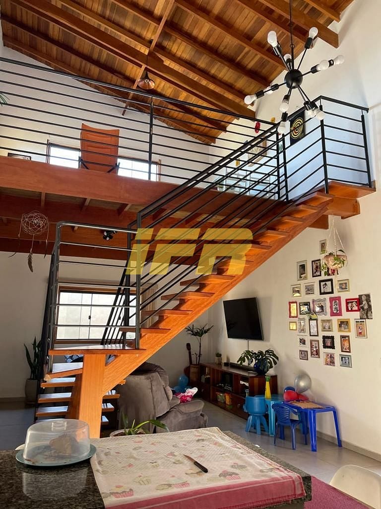 Chácara, 3 quartos, 880 m² - Foto 2