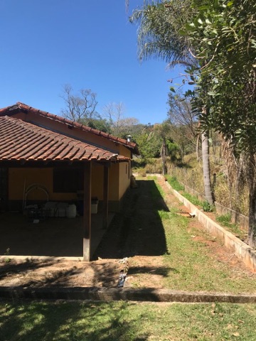 Chácara com 20000m² 2 quartos e 2 banheiros, à venda, no bairro Aldeia Ivoturucaia em Franco da Rocha