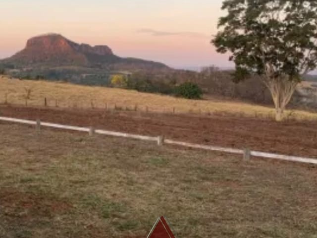 Chácara com 3200m² 3 quartos e 3 banheiros, à venda, no bairro Claraval em Claraval