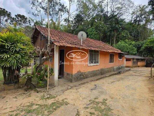 Chácara com 3000m² 3 quartos e 2 banheiros, à venda, no bairro Engenheiro Passos em Resende