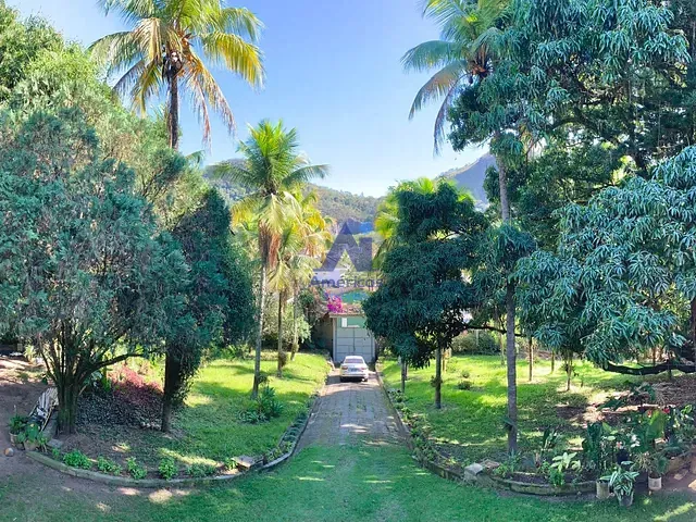 Chácara com 8000m² 6 quartos e 6 banheiros, à venda, no bairro Jacarepaguá em Rio de Janeiro