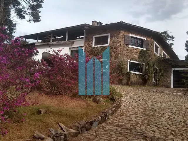 Chácara com 7000m² 3 quartos e 5 banheiros, à venda, no bairro Morada dos Pássaros em Poços de Caldas