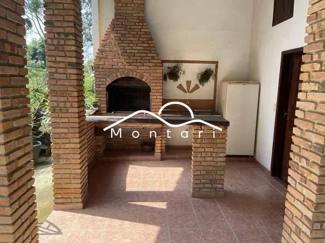 Chácara com 2657m² 5 quartos e 5 banheiros, à venda, no bairro Quatis em Quatis