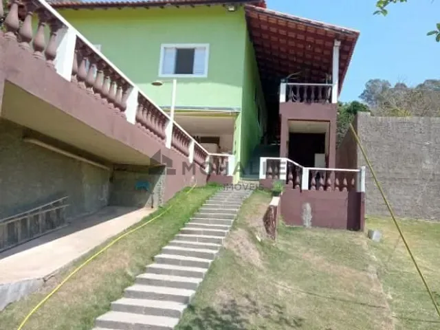 Chácara com 1000m² 3 quartos e 4 banheiros, à venda, no bairro Centro em Piranguinho