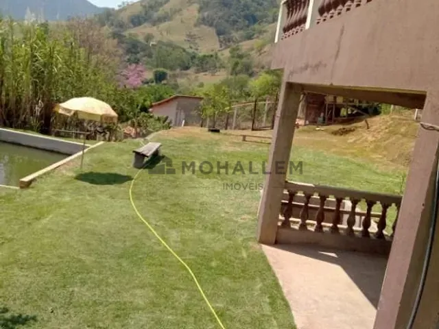 Chácara com 1000m² 3 quartos e 4 banheiros, à venda, no bairro Centro em Piranguinho