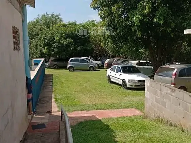 Chácara com 4767m², para alugar, no bairro Gleba Jacutinga em Londrina
