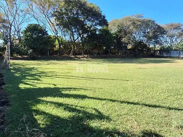 Chácara com 4767m², para alugar, no bairro Gleba Jacutinga em Londrina