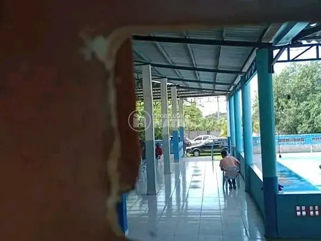 Chácara com 4767m², para alugar, no bairro Gleba Jacutinga em Londrina