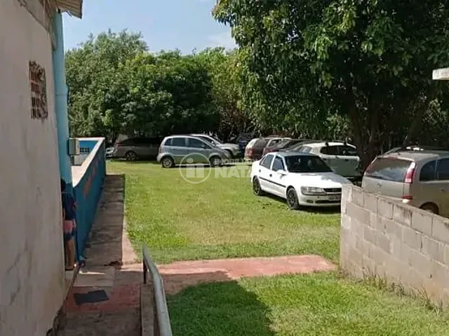 Chácara com 4767m², para alugar, no bairro Gleba Jacutinga em Londrina