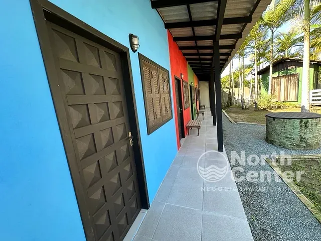 Chácara com 2100m², à venda, no bairro Costeira em Balneário Barra do Sul