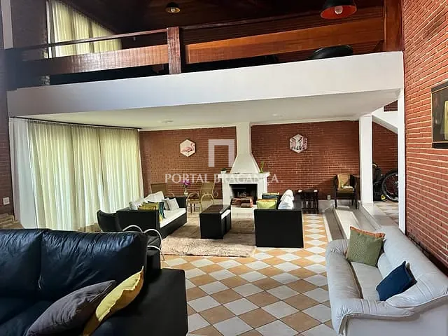 Chácara com 1175m² 5 quartos e 6 banheiros, à venda, no bairro Bosques da Pedra em Bragança Paulista